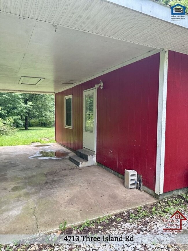 Building Photo - 4713 3 Island Rd