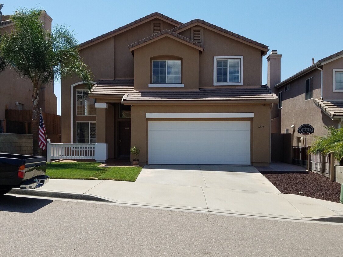 Foto principal - For rent in Alpine, CA 3br / 2bath house f...
