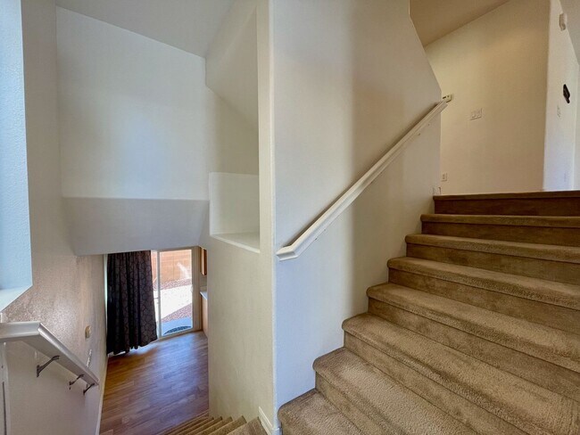 Building Photo - GATED 4 BED 3 BATH 3 FLOOR 2 CAR GARAGE SI...