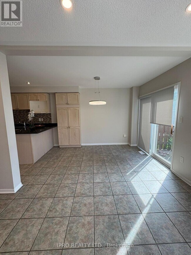 Building Photo - 987 Sonoma Ct