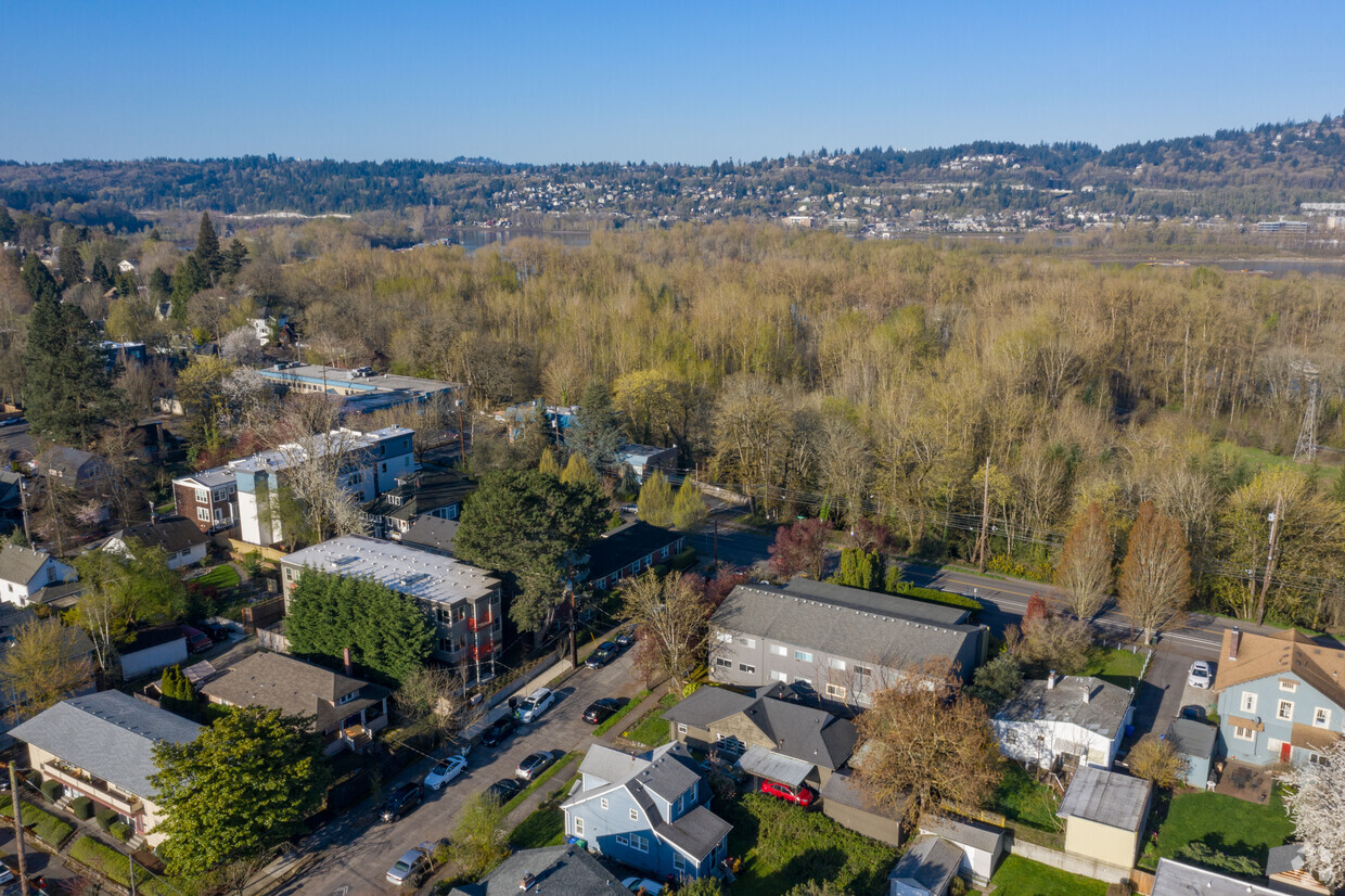 Aerial Photo - 1624 SE Insley St