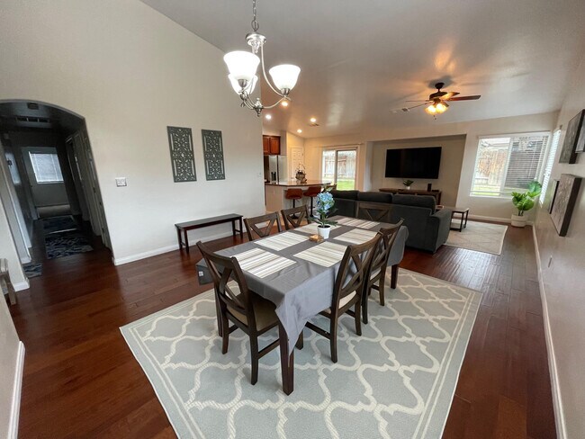Foto del edificio - 13402 Boyd Lake Dr