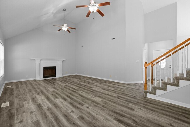 Foto del edificio - 3 Bedroom Pet Friendly Home For Rent Near ...