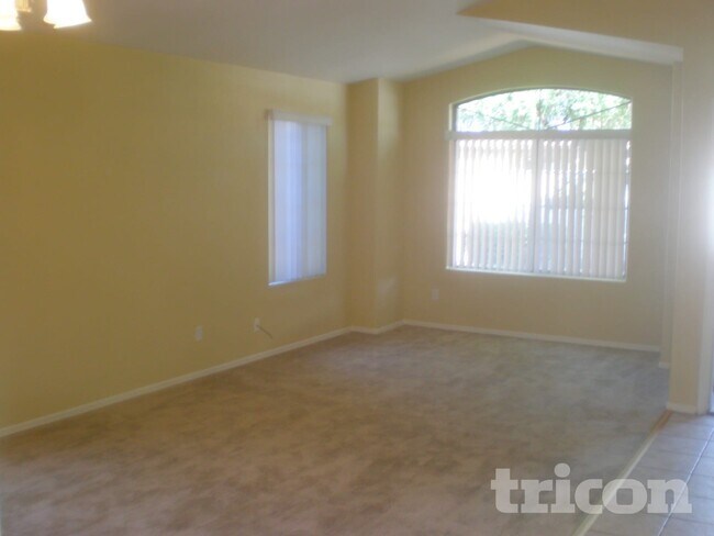 Building Photo - 11363 W Overlin Dr