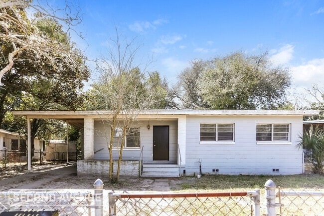 Building Photo - 4616 Nelmar Pl