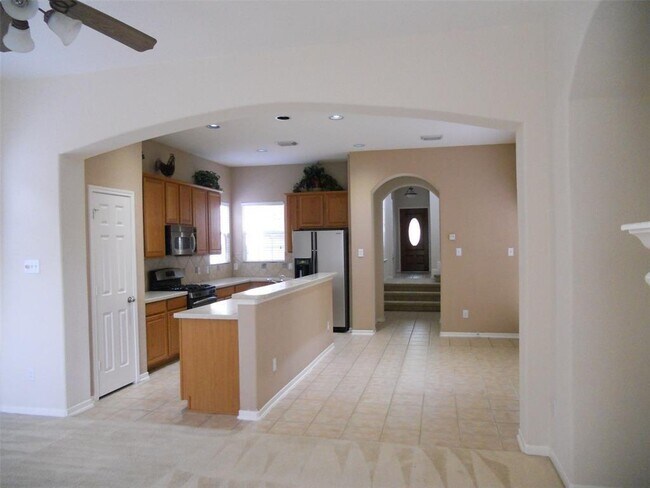 Building Photo - 21607 Spring Vine Ln
