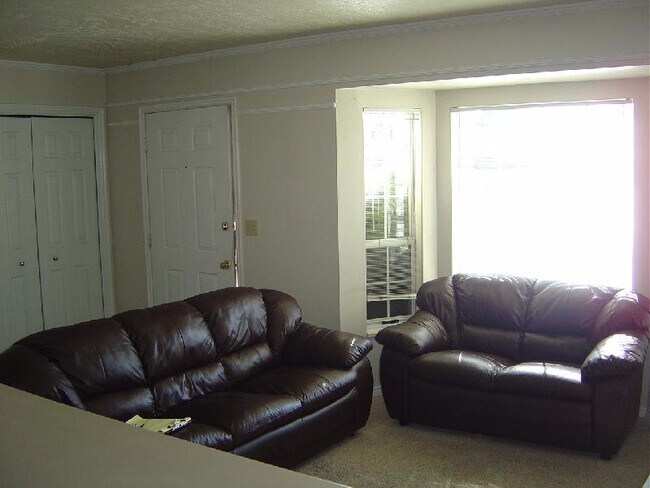 Fotografía del edificio - 907 E 820 N