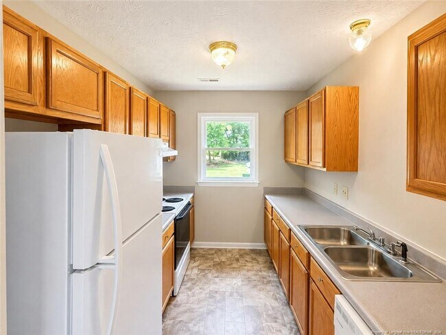 Foto del edificio - 633 Winthrop Ct