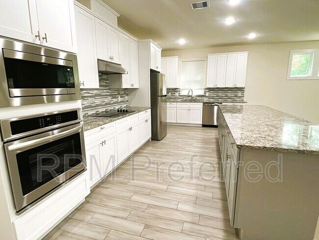 Building Photo - 10923 Hummingbird Pl