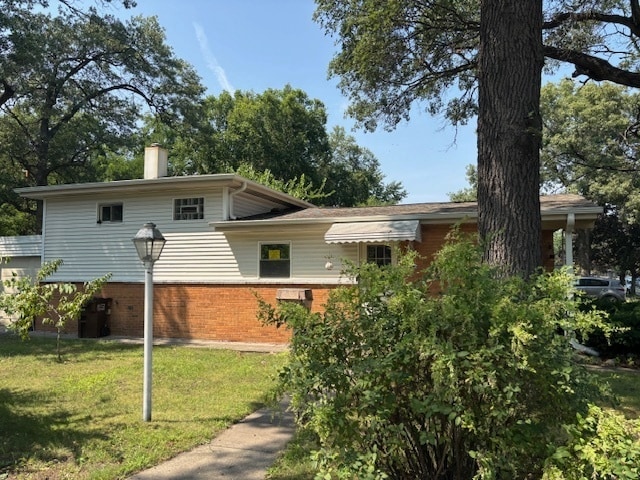 Building Photo - 17218 Forestway Dr