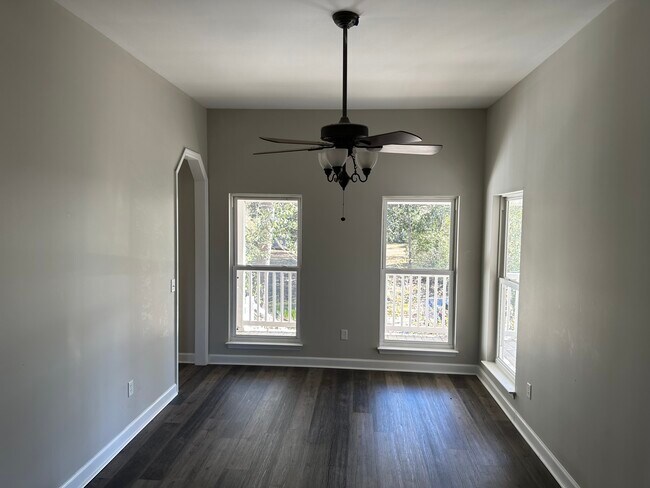 Foto del edificio - 9411 S Burnt Mill Creek Rd