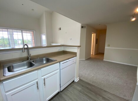 Building Photo - 8550 Touchton Rd