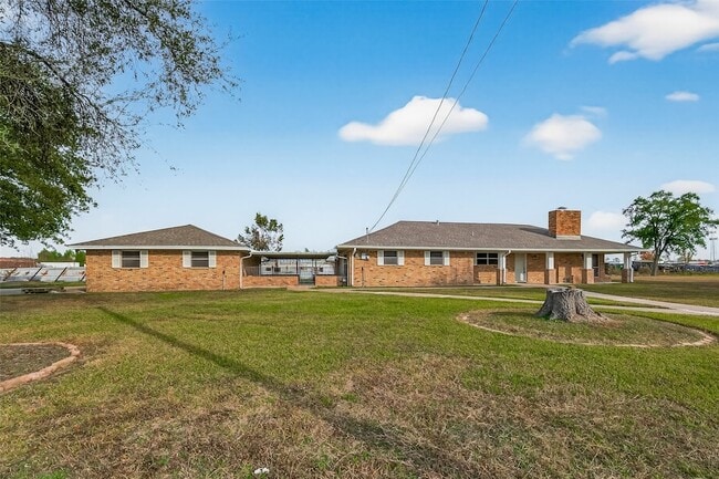 Photo - 10645 Oak Brook Dr House