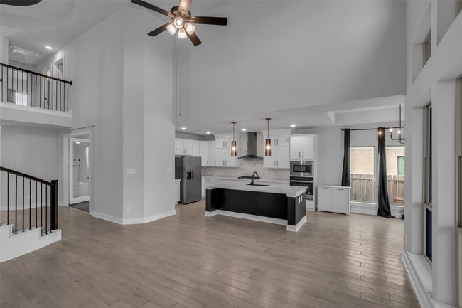 Foto del edificio - 215 Flower Moon Ct