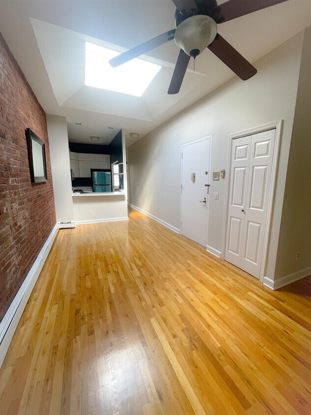 Foto principal - 257-261 12th St