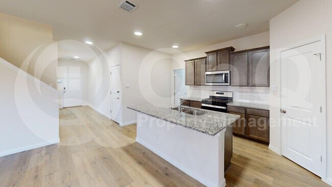 Building Photo - 1400 Colonial Bluff Ln