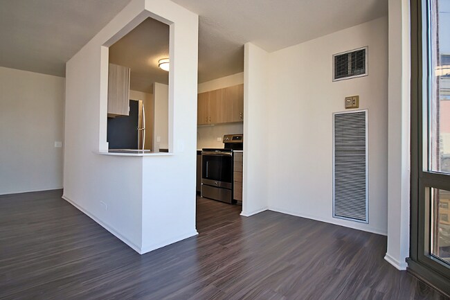 Foto del edificio - 25 W Maple St