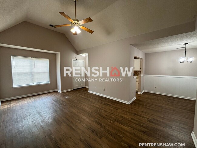 Building Photo - 2229 Curbertson St