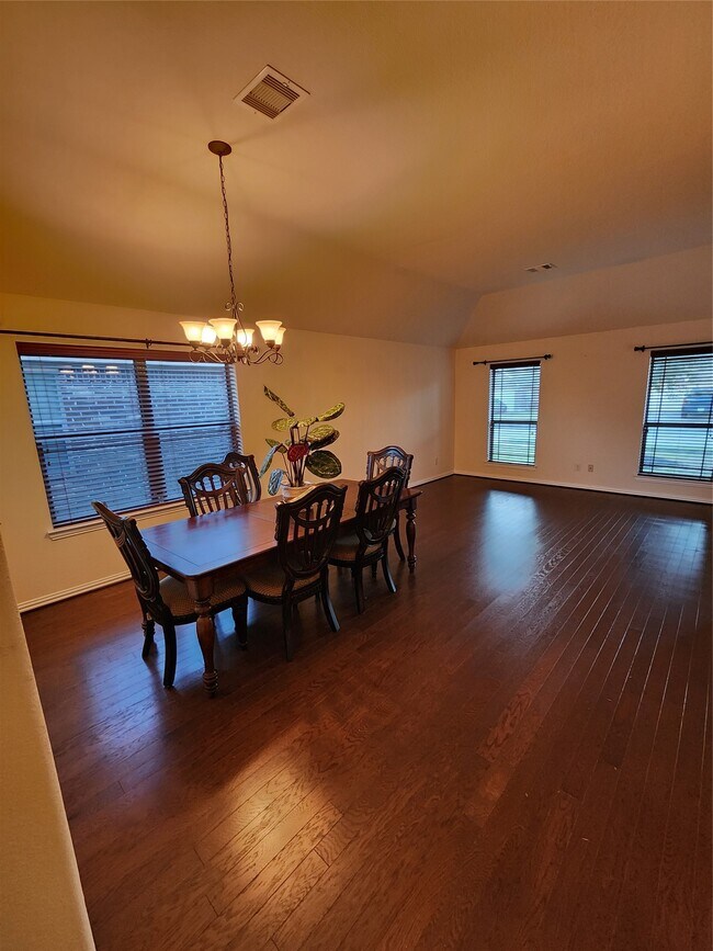 Foto del edificio - 4713 E Meadow Dr