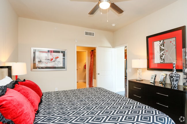 1BR, 1.5BA - A8 - Bedroom - Aston Post Oak