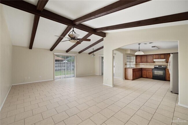 Building Photo - 1613 Goldcrest Ave