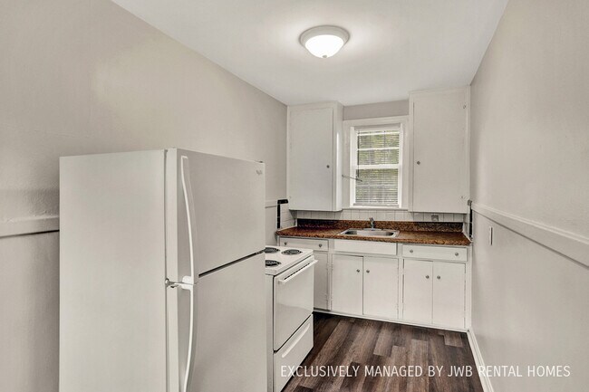 Foto del edificio - 1265 McDuff Ave S