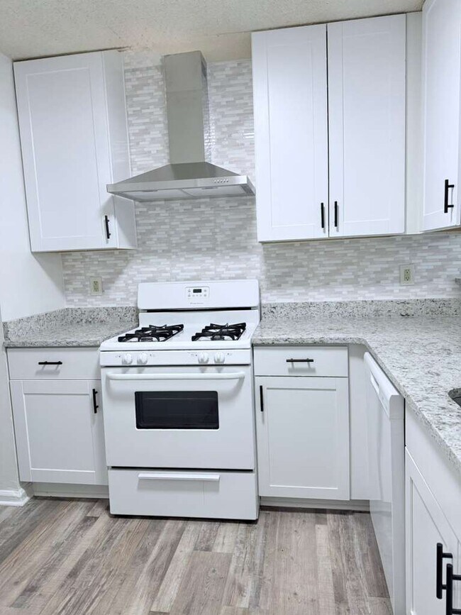 Foto del edificio - 1210 Oakplace Dr SW