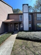Building Photo - 7945 Edgebrook Cir