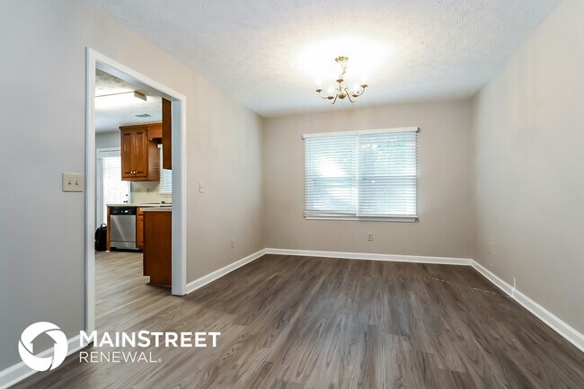Foto del edificio - 608 Hunters Cove Ln