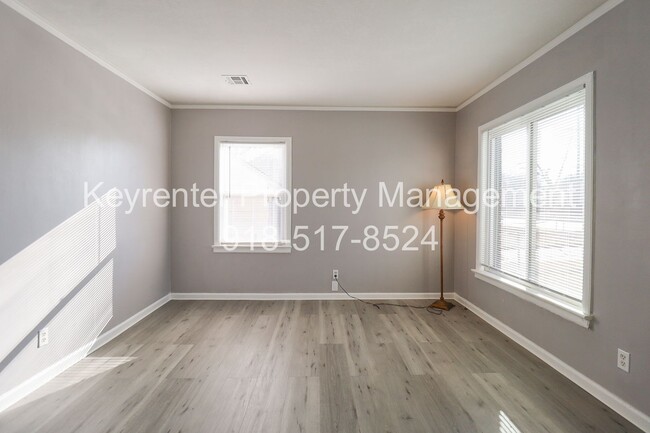 Building Photo - 3 Bed | 1 Bath in North Tulsa!