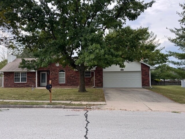Building Photo - 2120 Limerick Ln