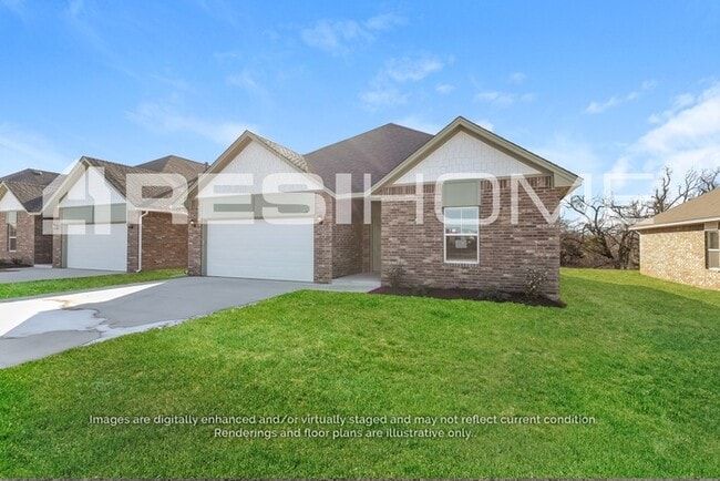 Photo - 960B Elowyn St (Edmond, OK) House
