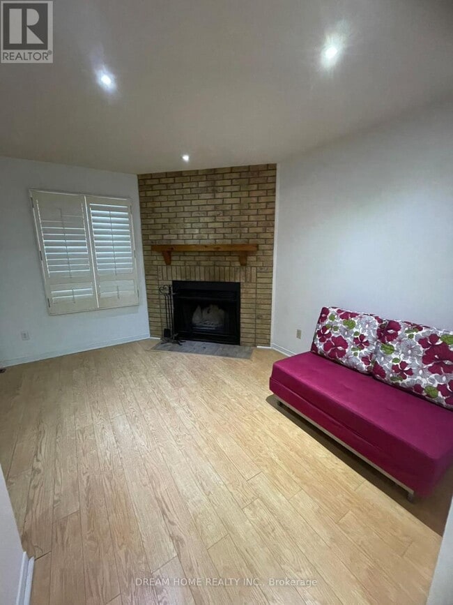 Building Photo - 32 Tamara Dr