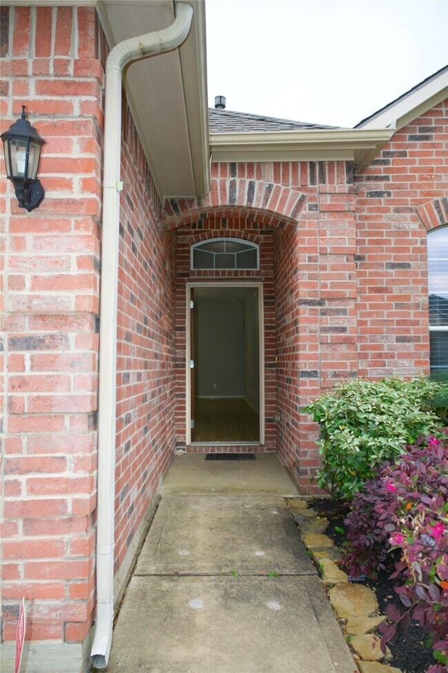 Foto del edificio - 14434 Long Meadow Dr