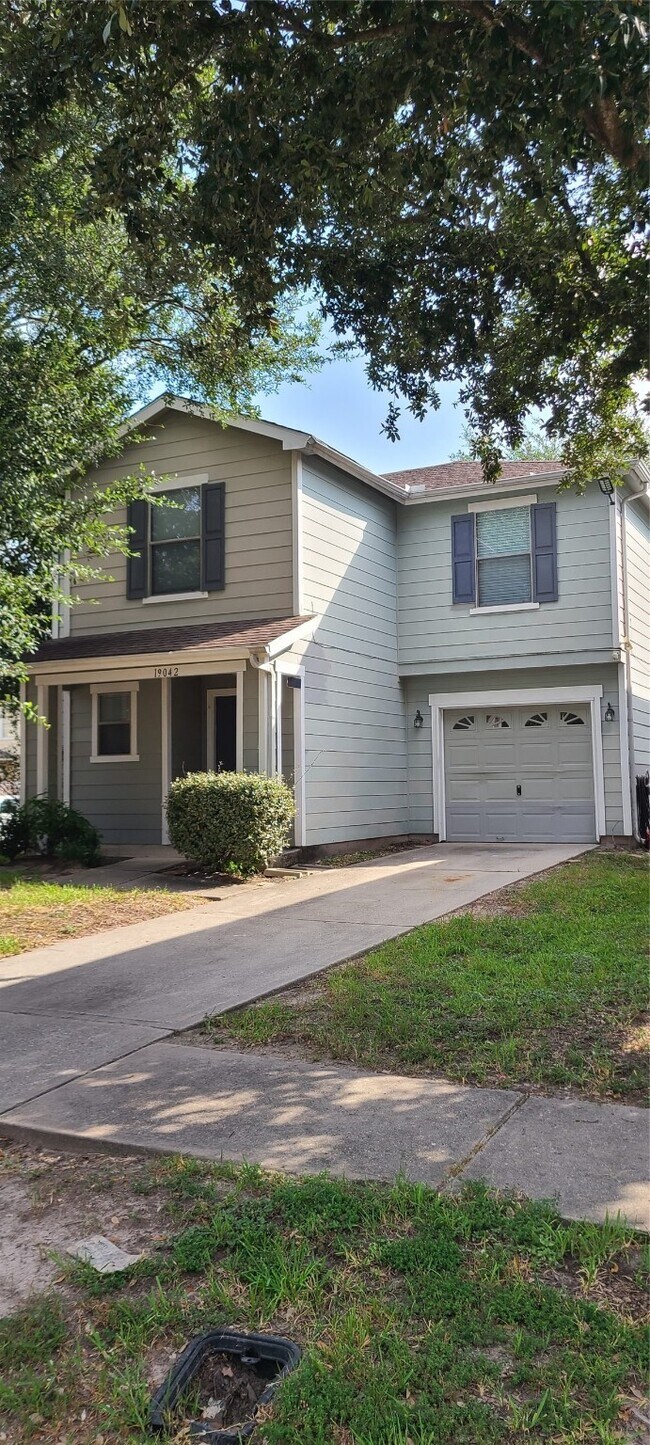 Foto del edificio - 19042 Remington Mill Dr