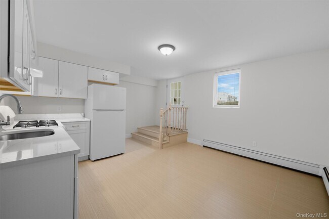 Foto del edificio - 135 Beekman Ave