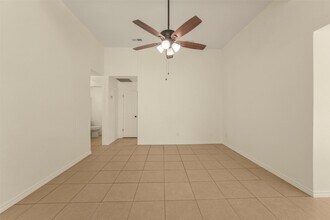 Building Photo - 18147 Dinner Creek Dr