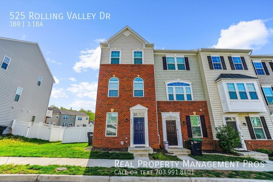 Primary Photo - 525 Rolling Valley Dr