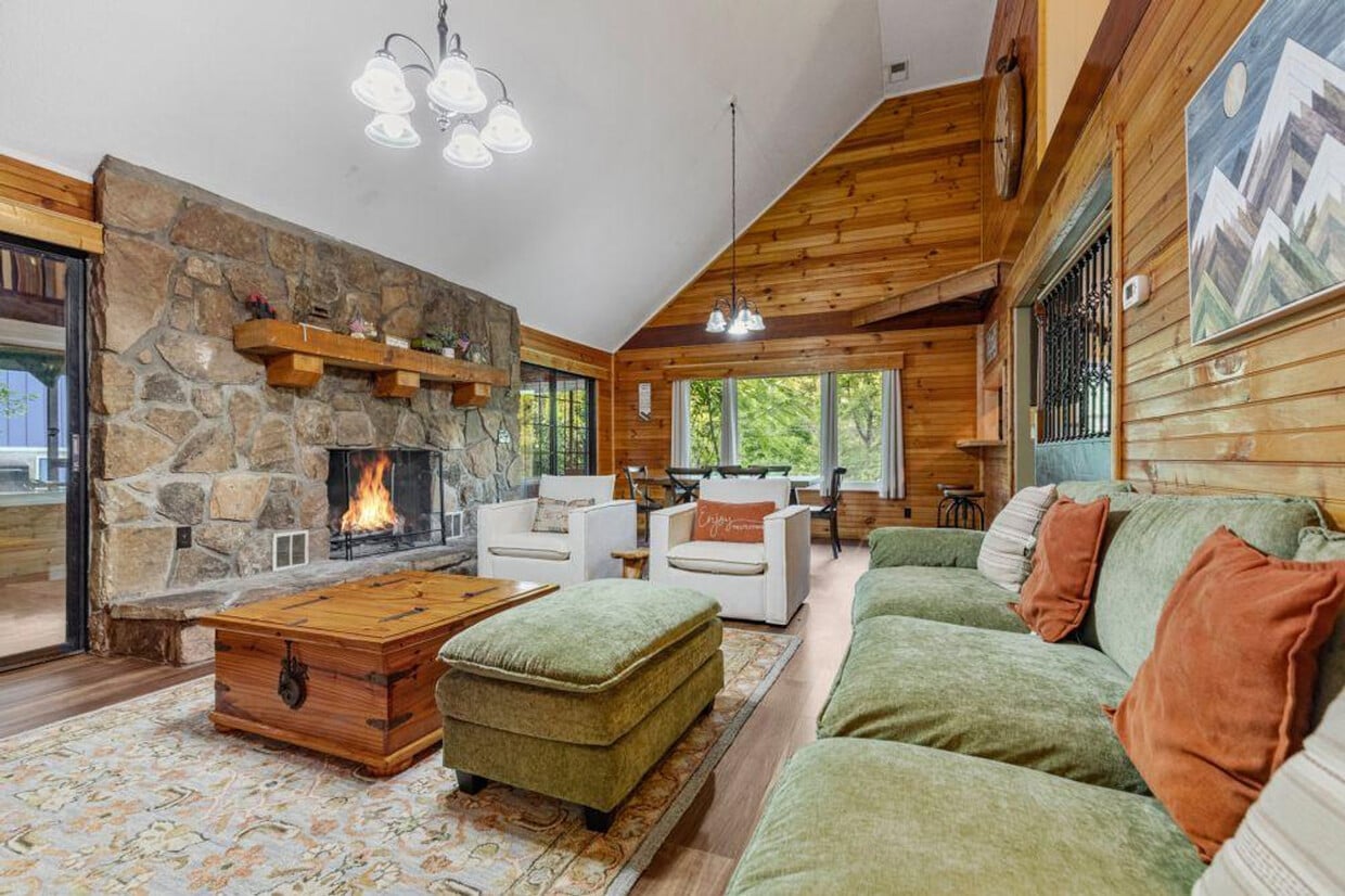 Foto principal - 3632 Pittman Center Rd