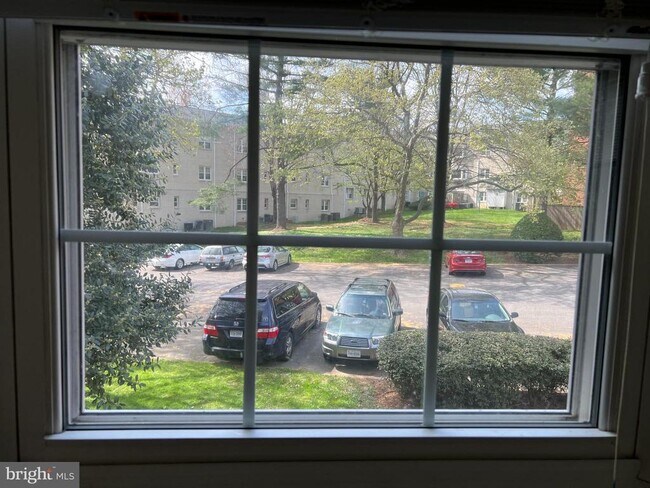 Building Photo - 2914 Peyton Randolph Dr