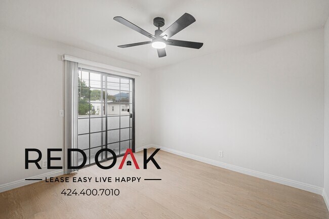 Foto del edificio - 4651 Cahuenga Blvd