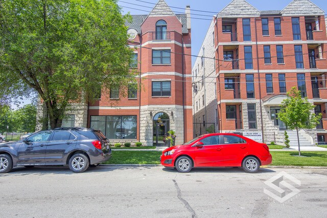 Building Photo - 4234 S Ellis Ave