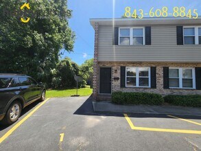 Building Photo - 921 Nabors Dr