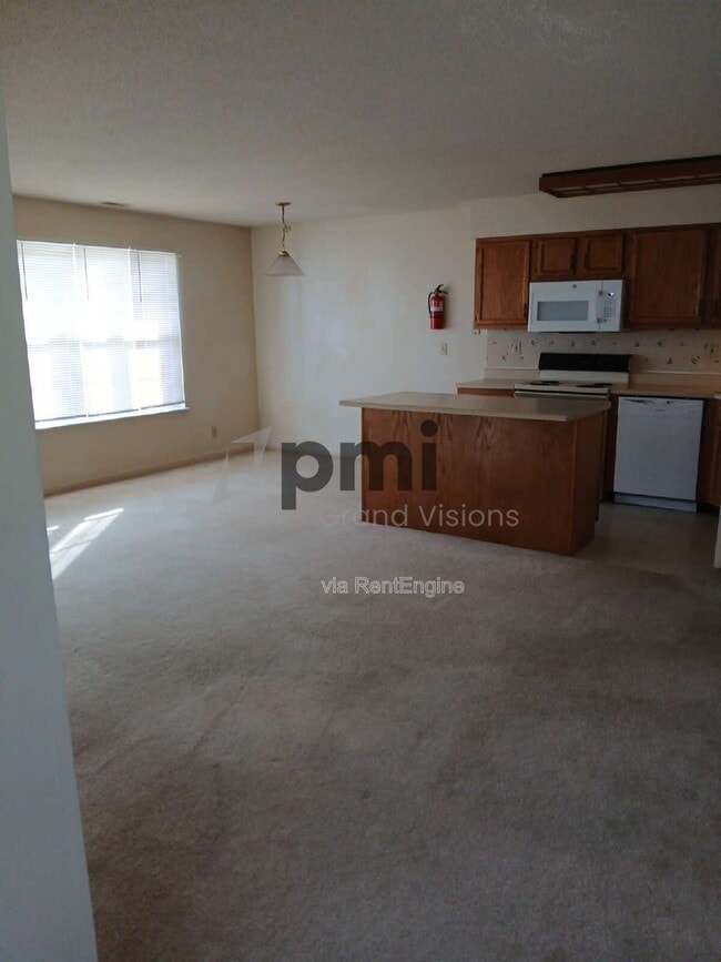 Foto del edificio - 1306 Arthur Ave