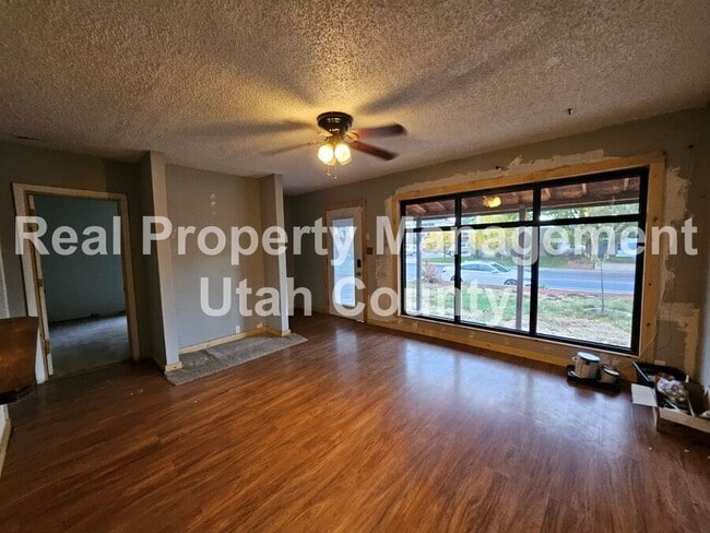 Building Photo - 46 N 800 W