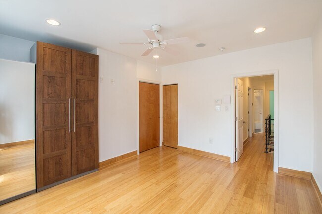 Foto del edificio - Wonderful East Passyunk Three Bedroom Home
