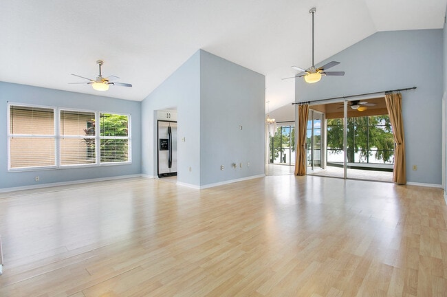 Photo - 3030 Tall Timber Dr House