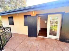 Building Photo - 92-8703-8703 Tiki Ln