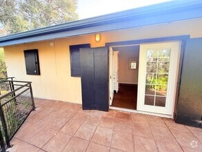Building Photo - 92-8703-8703 Tiki Ln