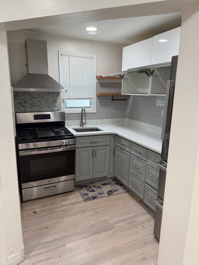 Building Photo - 45XX Carpenter Ave